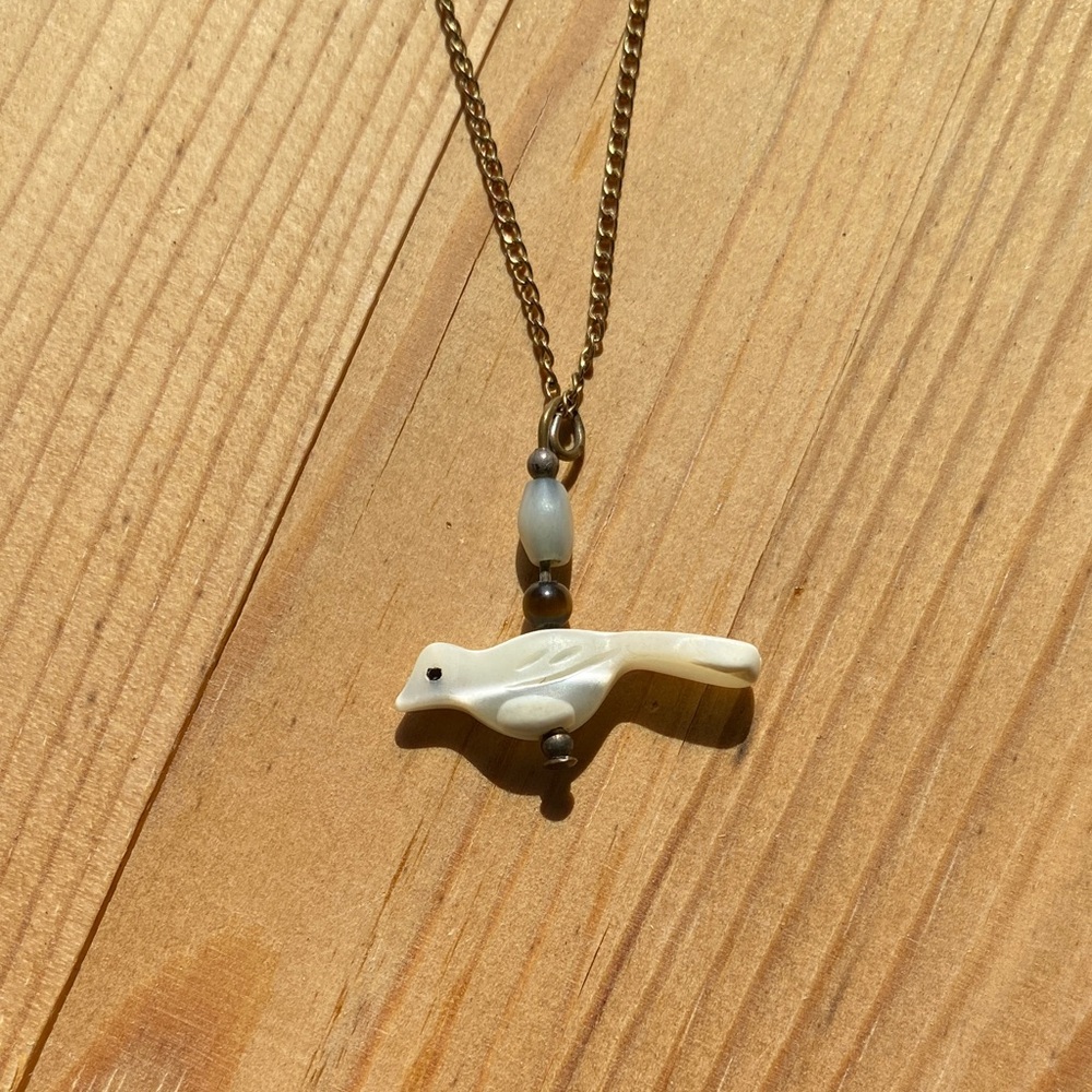 Elegant Cream Bird Pendant Necklace